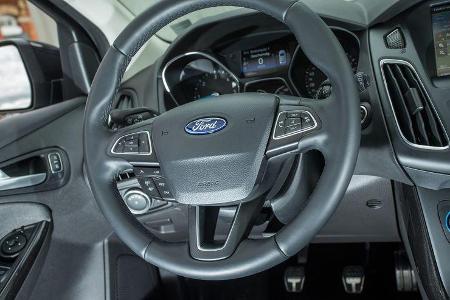 Ford Focus 2.0 TDCi, Lenkrad