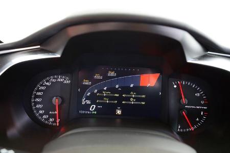 Chevrolet Corvette Stingray, Rundinstrumente