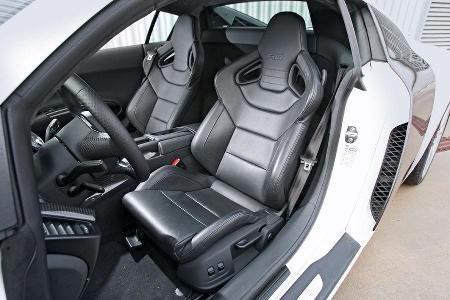 Audi R8 4.2 FSI Quattro, Sitze