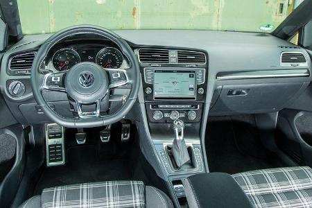 VW Golf Variant GTD, Cockpit
