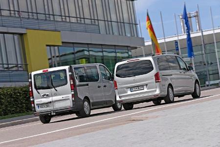 Mercedes V 220 d, Opel Vivaro Combi L1H1 1.6 CDTI Biturbo, Heckansicht