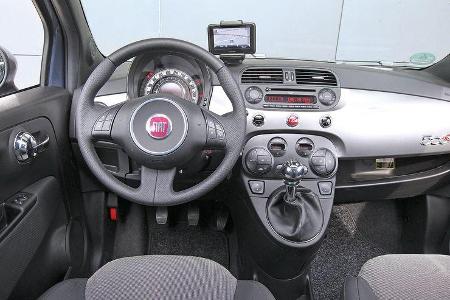 ams15/2012, Kleinwagen, 100 g/km CO2, Fiat 500C, Cockpit