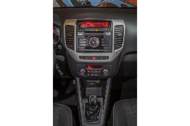 Kia Venga 1.6 CVVT, Mittelkonsole