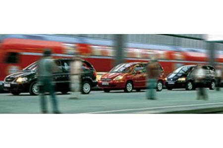 VW Sharan, Chrysler Voyager und Citroen C 8 VW Sharan, Chrysler Voyager und Citroen C 8