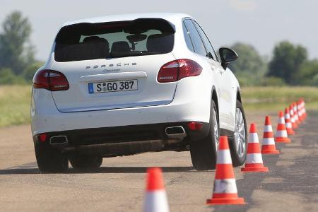 Porsche Cayenne Diesel, Heckansicht, Slalom
