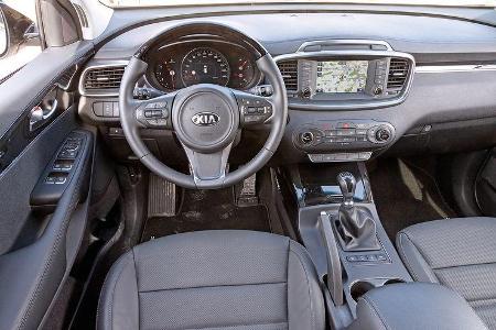 Kia Sorento 2.2 CRDi, Cockpit