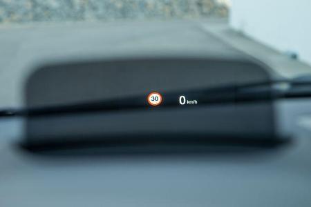 BMW 218i Gran Tourer, Head-Up-Display
