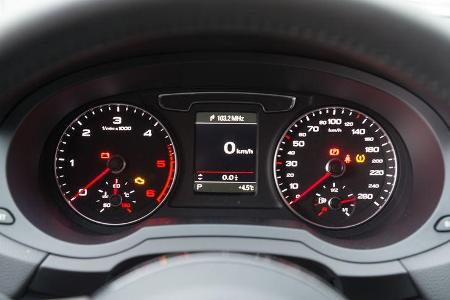 Audi Q3 2.0 TDI Quattro, Rundinstrumente