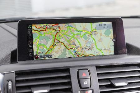 BMW 220d Cabrio, Navi, Bildschirm