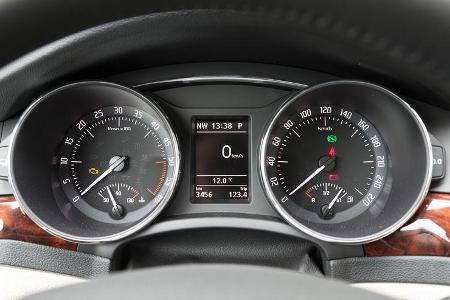 Skoda Superb Combi 2.0 TDI Eleg., Rundelemente