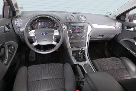 Ford Mondeo Turnier 2.2 TDCI, Cockpit, Lenkrad