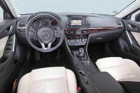 Mazda 6 Kombi 2.2i D, Cockpit, Lenkrad
