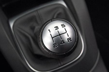 0111, ams 02/2011, Citroen C4 1.6, Schalthebel