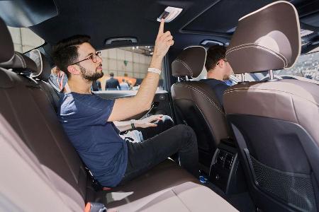 Alfa Romeo Giulia gegen BMW 3er Limousine, Kaltvergleich, Vergleich, Genf, 03/2016