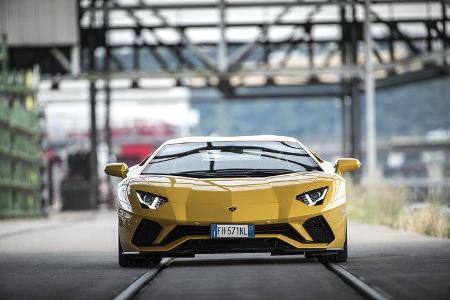 Lamborgini Aventador S, Front