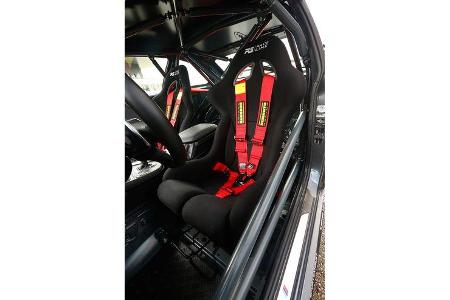 RS-Raceline-BMW M235i, Fahrersitz