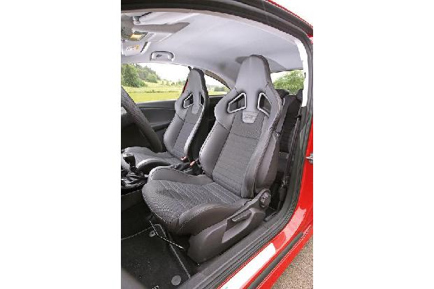 Opel Corsa OPC, Fahrersitz