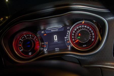 Dodge Challenger R/T, Rundinstrumente
