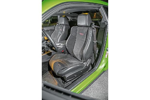 Dodge Challenger R/T, Fahrersitz