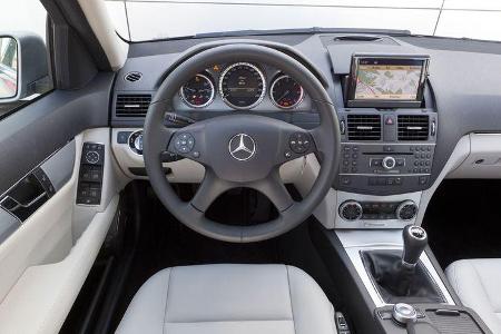 Mercedes C 220 CDI, Cockpit