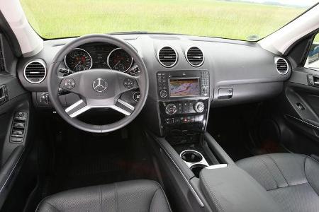 Mercedes ML 350 Bluetec, Cockpit