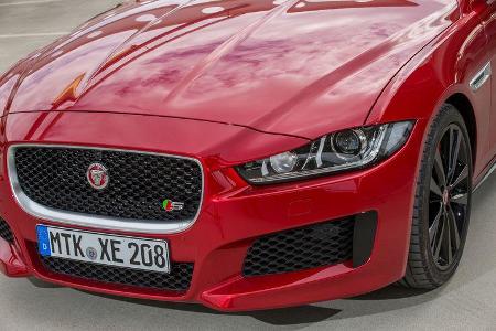 Jaguar XE S, Frontscheinwerfer