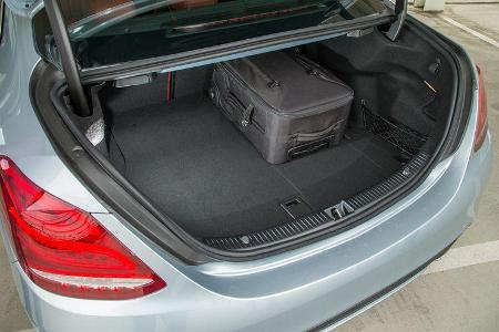 Mercedes C 400 4Matic, Kofferraum