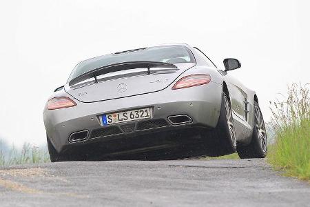 Mercedes SLS