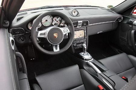 Porsche 911 Turbo, Cockpit