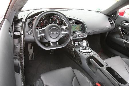 Audi R8, Cockpit