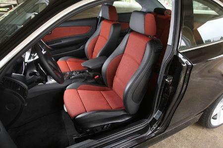 BMW 135i Coupé, Innenraum, Sportsitze