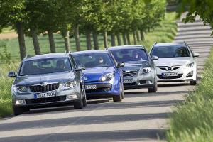 Skoda Superb, Mazda 6 Kombi, Renault Laguna Grandtour, Opel Insignia Sports Tourer