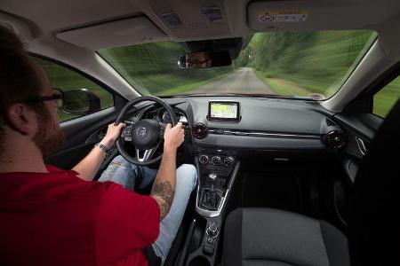 Mazda CX-3 D 105, Cockpit