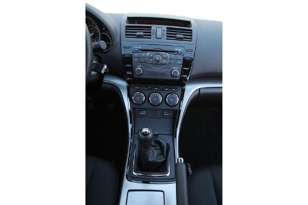 Mazda 6 Kombi 2.2, Mittelkonsole
