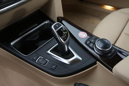 BMW 330d xDrive, Schalthebel