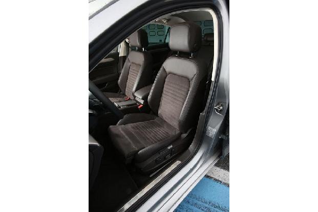 VW Passat 2.0 TDI 4Motion, Fahrersitz