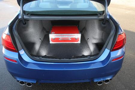 BMW M5, KOfferraum
