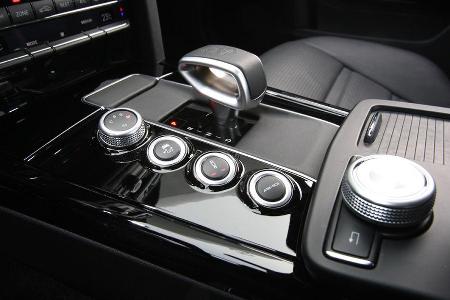 Mercedes E 63 AMG, Mittelkonsole