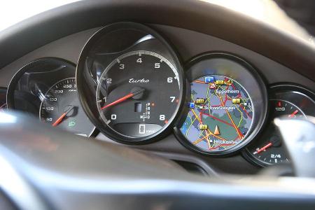 Porsche Panamera Turbo, Rundinstrumente