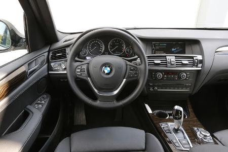 BMW X3 x-Drive 28i, Cockpit, Lenkrad