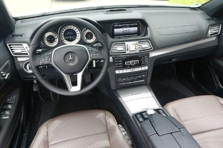 Mercedes E 400 Cabrio, Cockpit