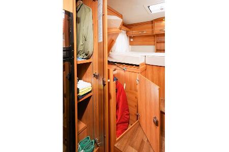 Kleiderschränke im Hymer Exsis-t
