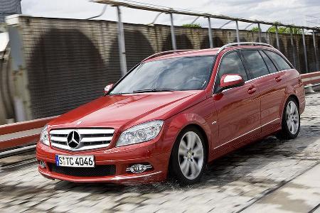 Den ausgewogenen Mercedes werfen in der Endabrechnung der hohe Preis (34.813 Euro) und die teuren Versicherungsprämien zurück.