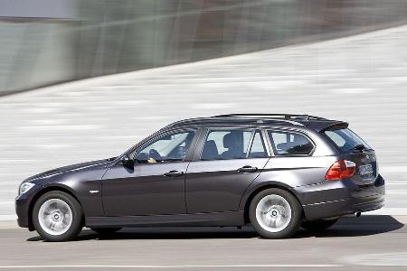 Der 3er Touring schluckt bis zu 1.385 Liter Gepäck.