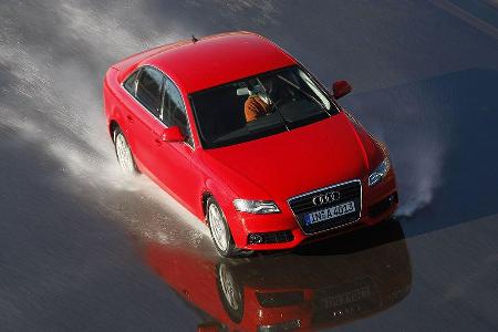 Mit einer Höchstgeschwindigkeit von 225 km/h ist der Audi der schnellste im Test.