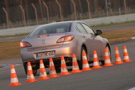 Mit einem Verbrauch von 10,2 Liter/100 km rangiert der Mazda 6 nur im hinteren Mittelfeld.