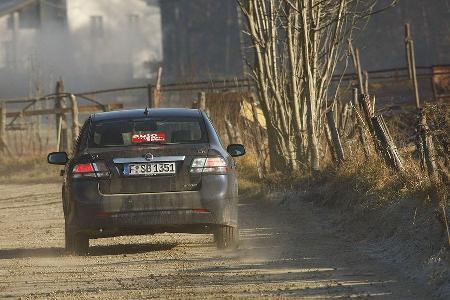 1,8 Liter groß und sanft aufgeladen durchquert der 150 PS starke Vierzylinder das Drehzahlband ohne signifikante Stimmungssc...