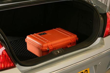 Mit 407 Liter Kofferraumvolumen begnügt sich der Peugeot.