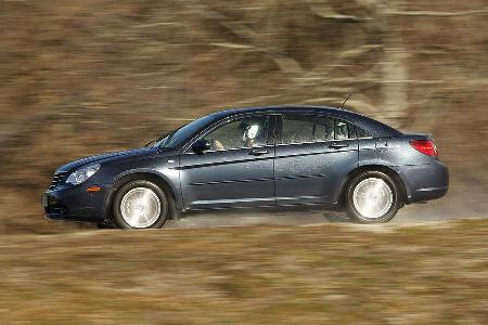 Mit 4,85 Meter ist der Chrysler der Längste im Test.