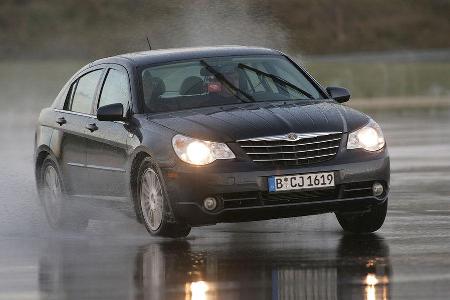 10,3 Liter gönnt sich der Sebring auf 100 Kilometer.